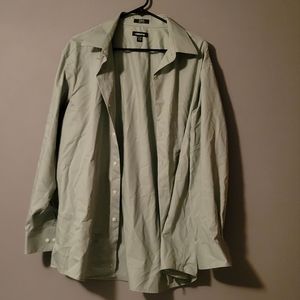 Slim Fit Men's Dress Shirt